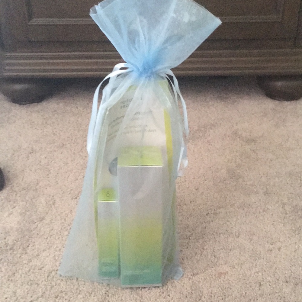 Restorsea Pro Hand Treatment and Lip Magic set